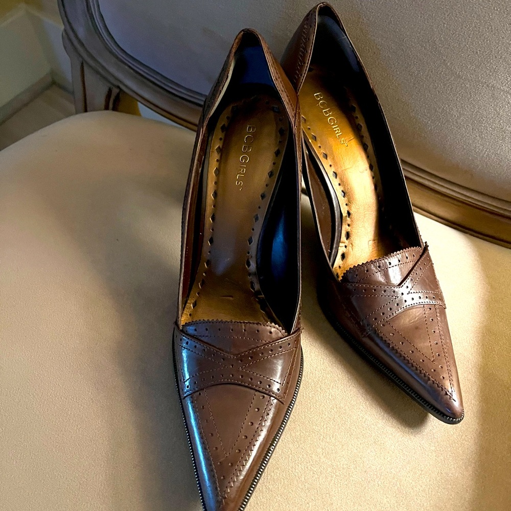 Women’s brown leather heels